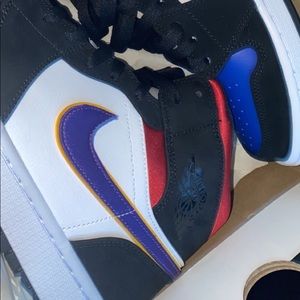 Meet your Posher, Johnathan